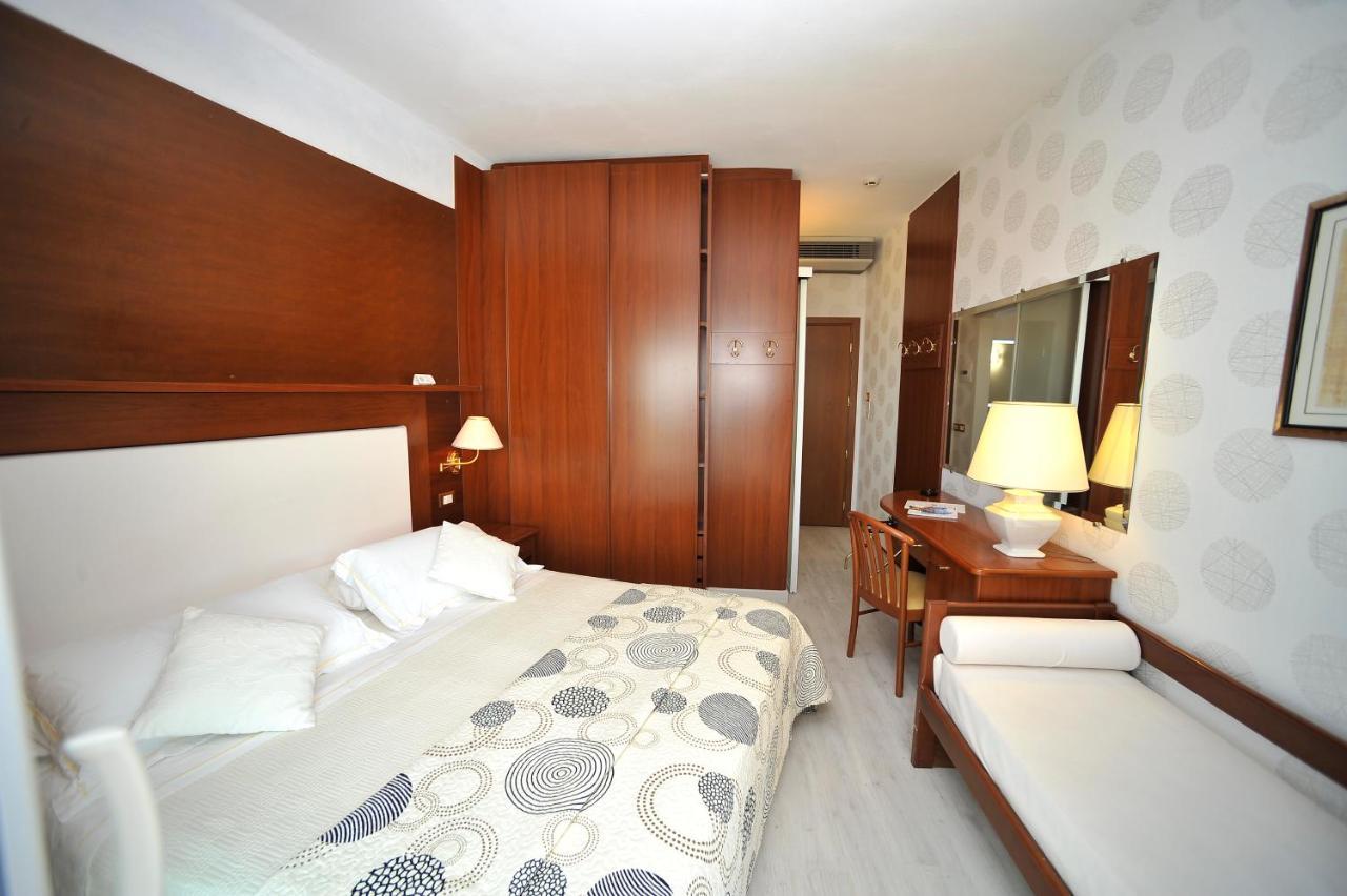 Hotel Corallo 4*